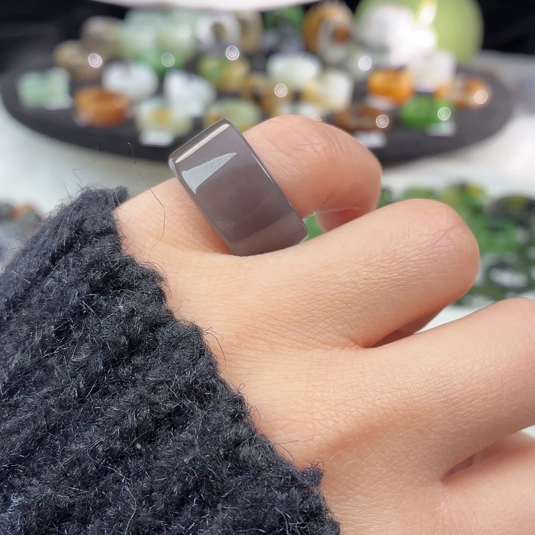 和田玉未镶嵌戒指S18烟紫圆切16.2