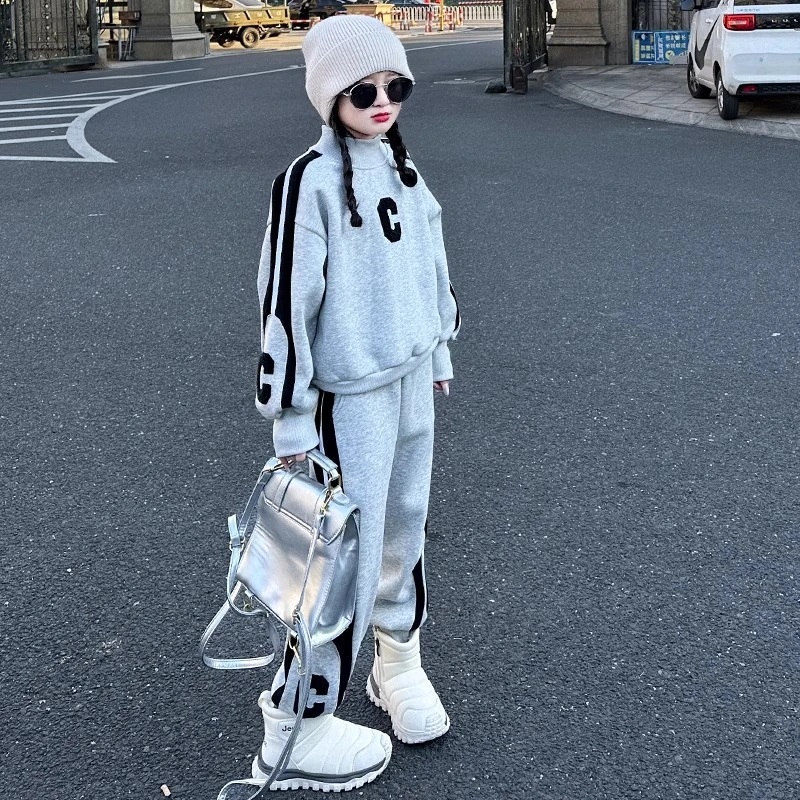 女童加绒卫衣套装洋气时髦一体绒休闲裤两件套2024冬季新款中大童