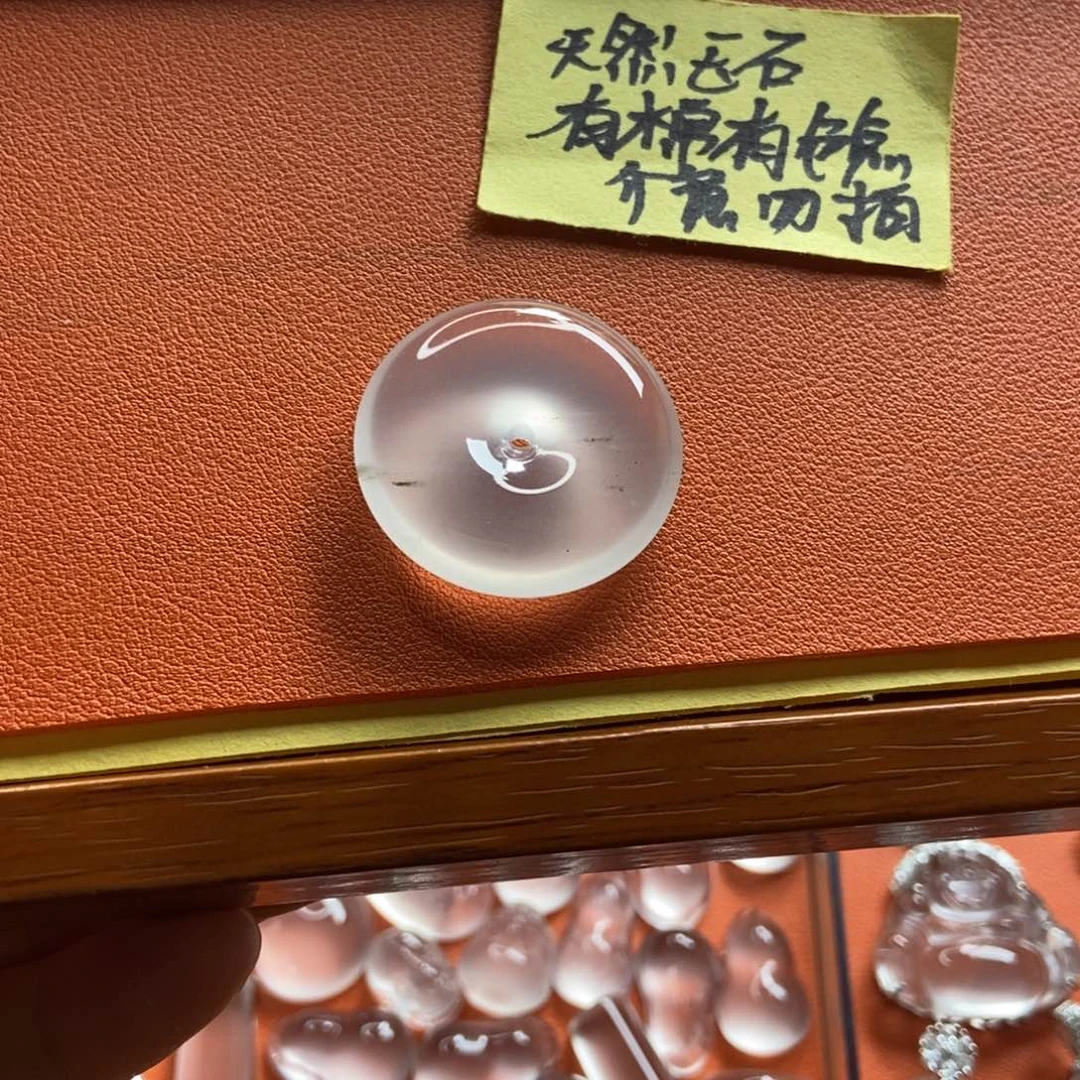 石英质玉未镶嵌颈饰