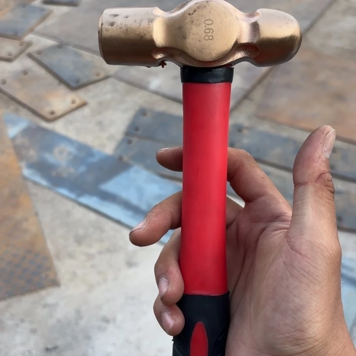 力易得铜的锤子一把