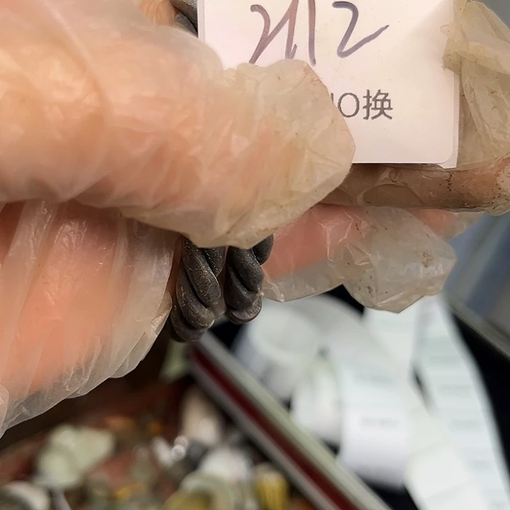 张***某木头木头不退不换2112号工艺品
