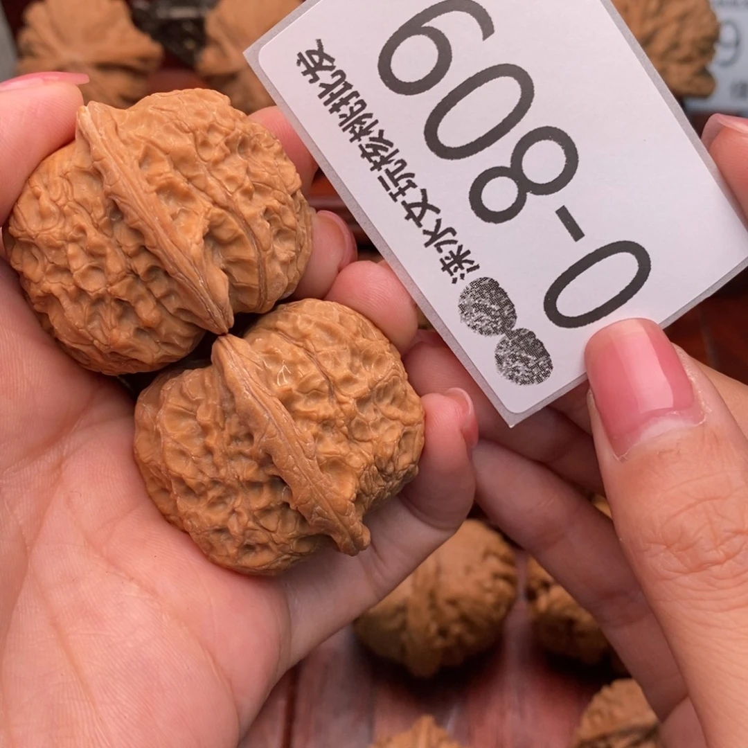 把件文玩核桃40血麒麟