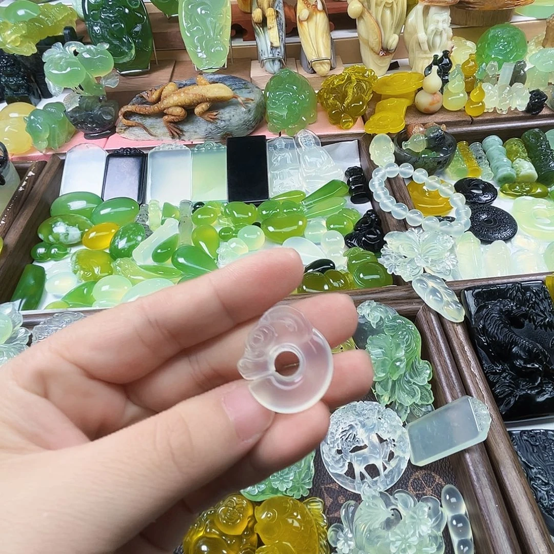 岫玉未镶嵌吊坠(不含链)