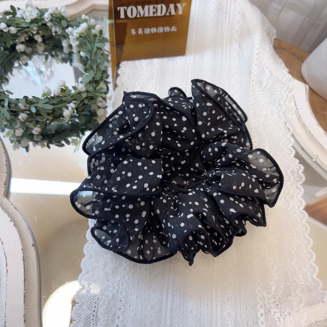 W917韩系设计浪漫春夏纯欲简约ins花苞波点肠圈