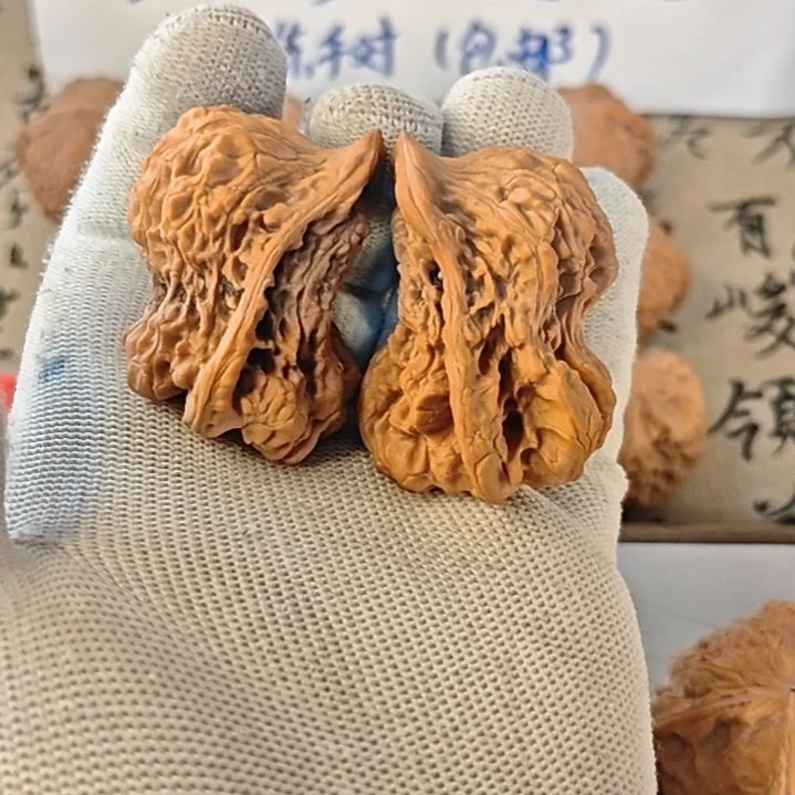吊坠文玩核桃鸳鸯异形（1）