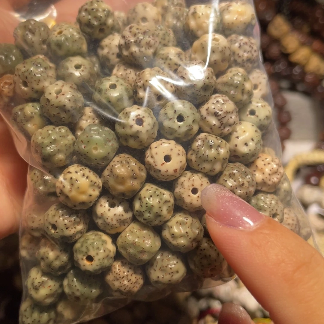 星月菩提吊坠荔枝纹精抛光卡10原生态