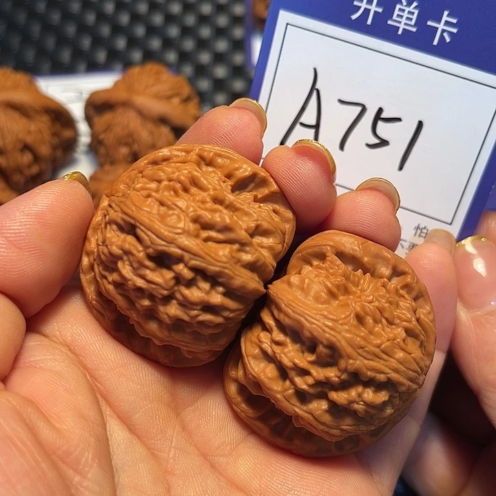 把件桃核40狮子A751