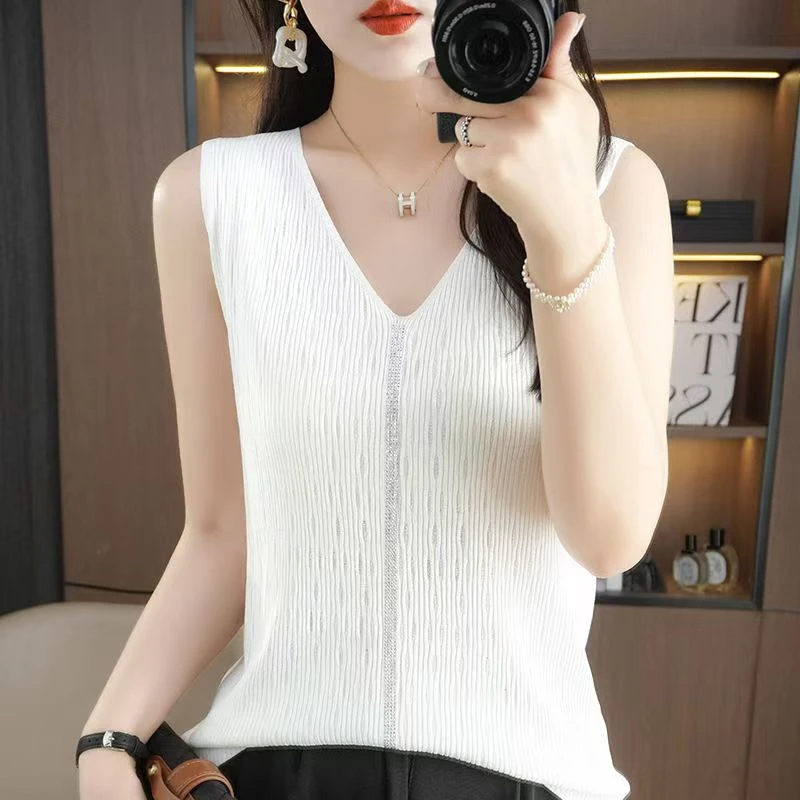 25夏季新款高档冰丝时尚v领T桖女新中式时尚百搭洋气纯色无袖背心