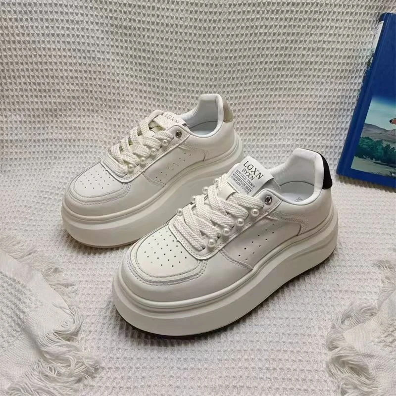 2583货号韩版透气时尚休闲板鞋小白鞋