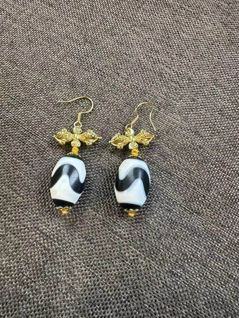 DIY设计款玛瑙耳饰