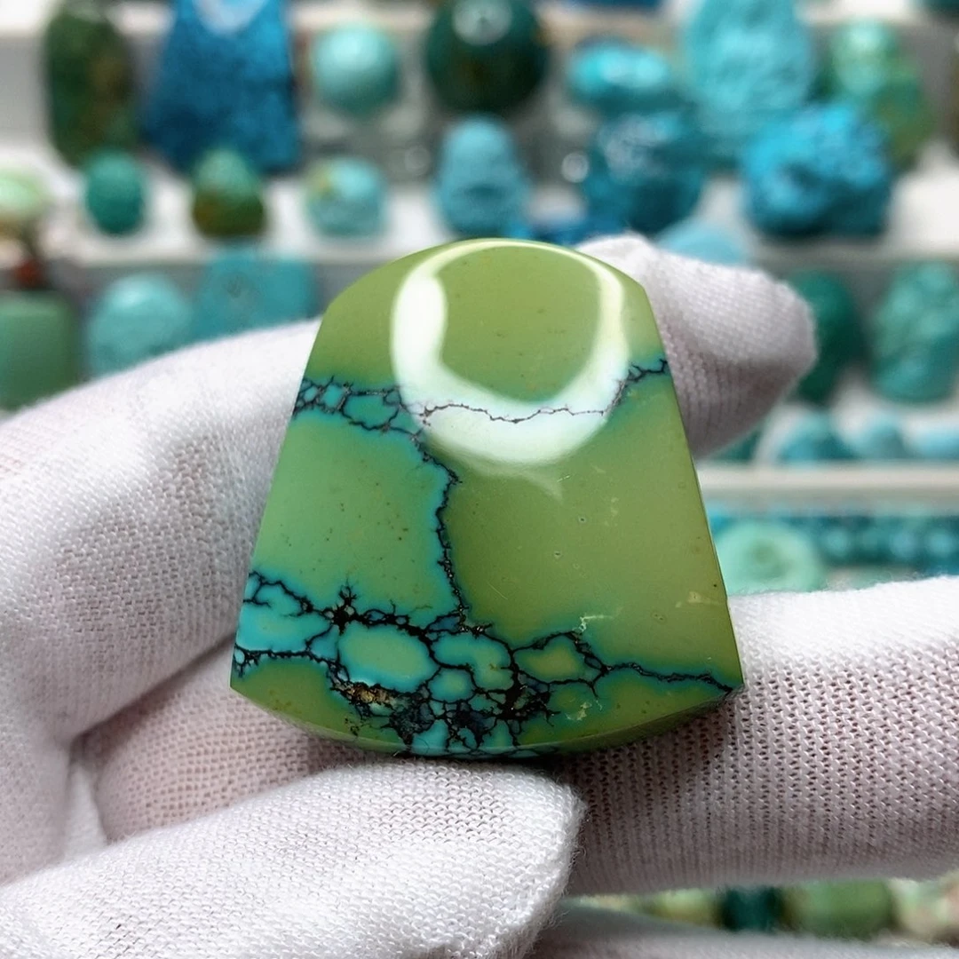 绿松石未镶嵌天然原矿 地大质检