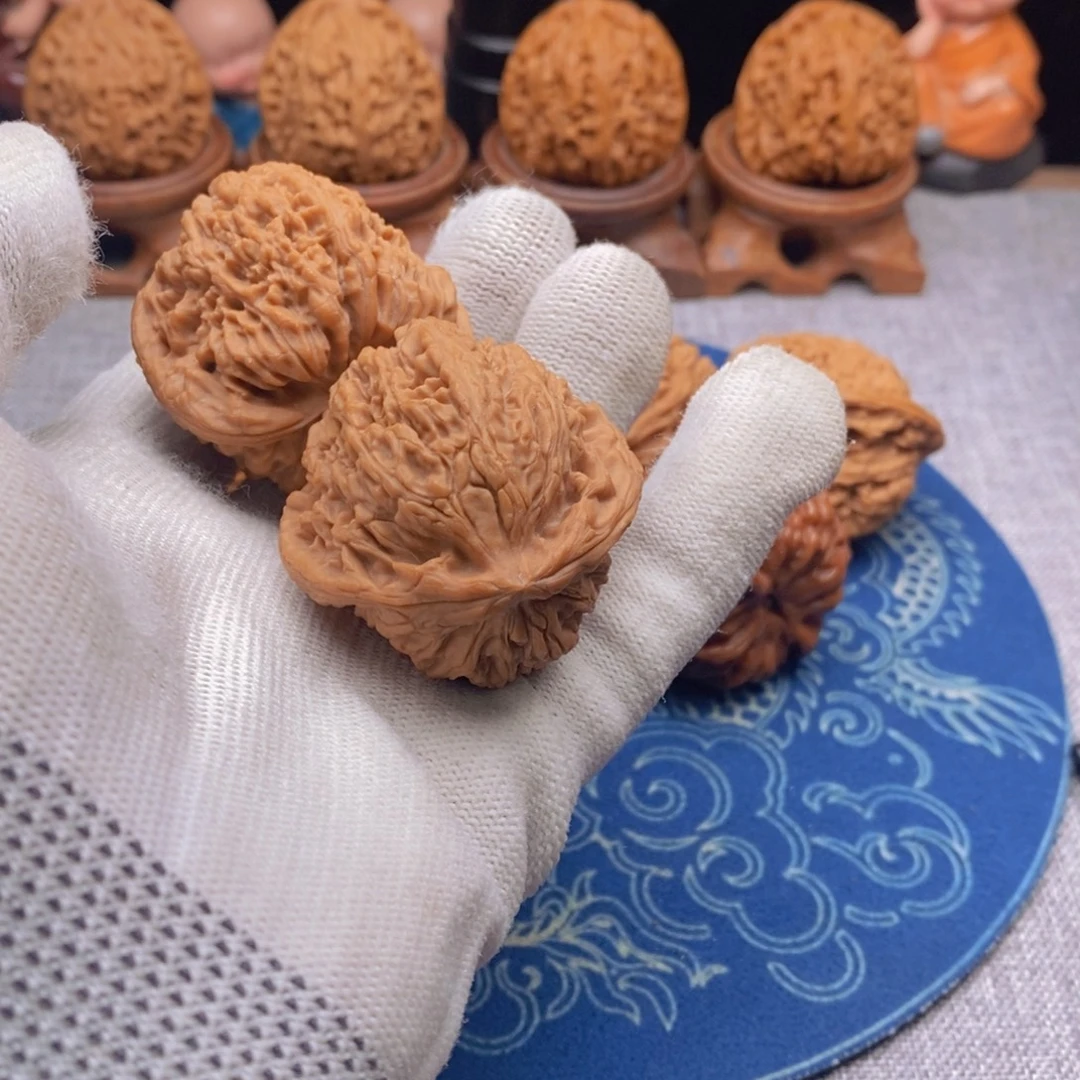 钓***孩文玩核桃把件文玩核桃