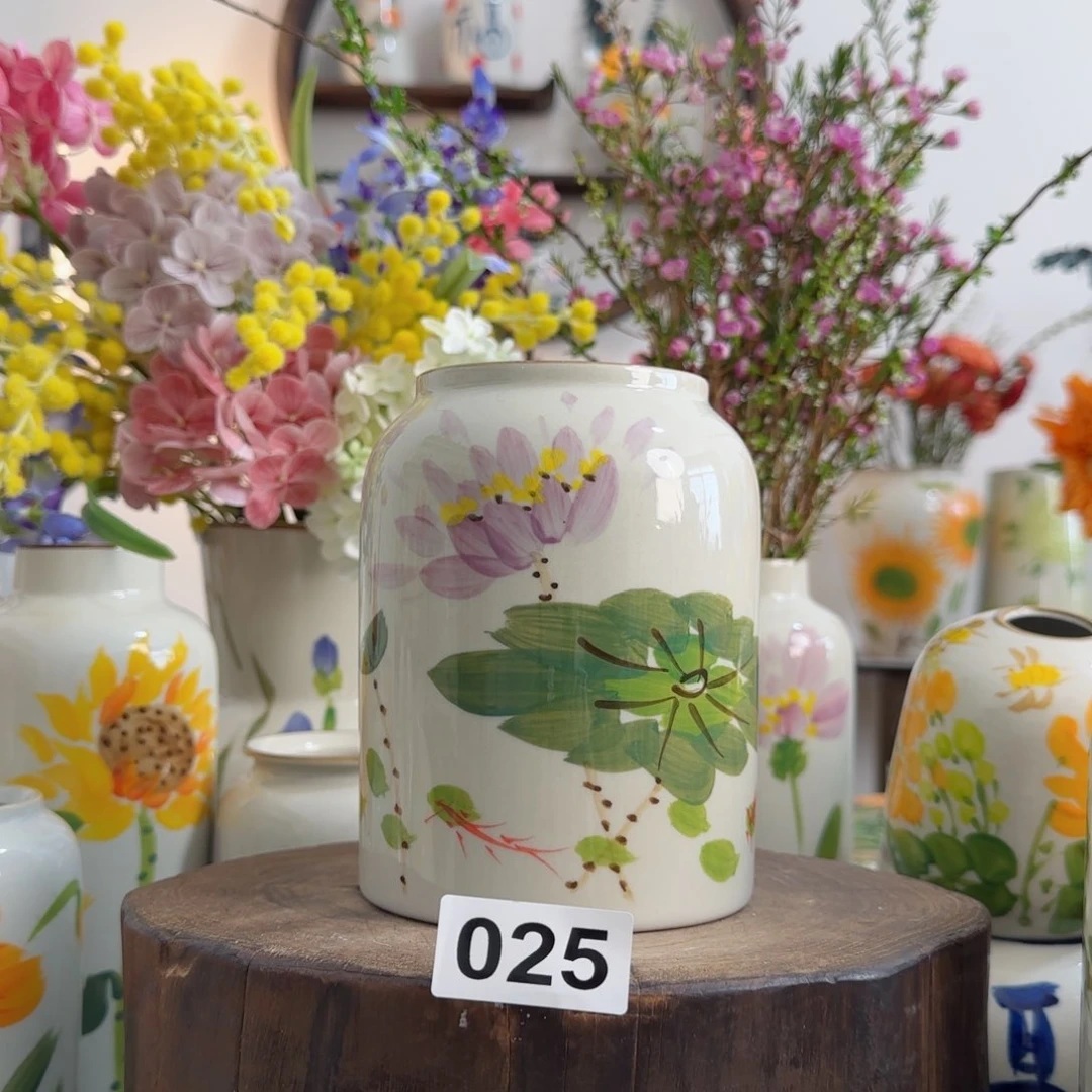 摆件景德镇陶瓷手绘小花瓶摆件无孔