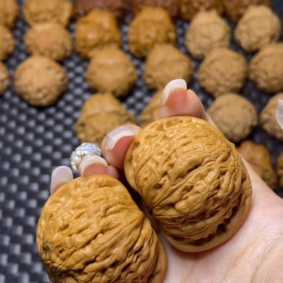 浩***存文玩核桃吊坠铁锤