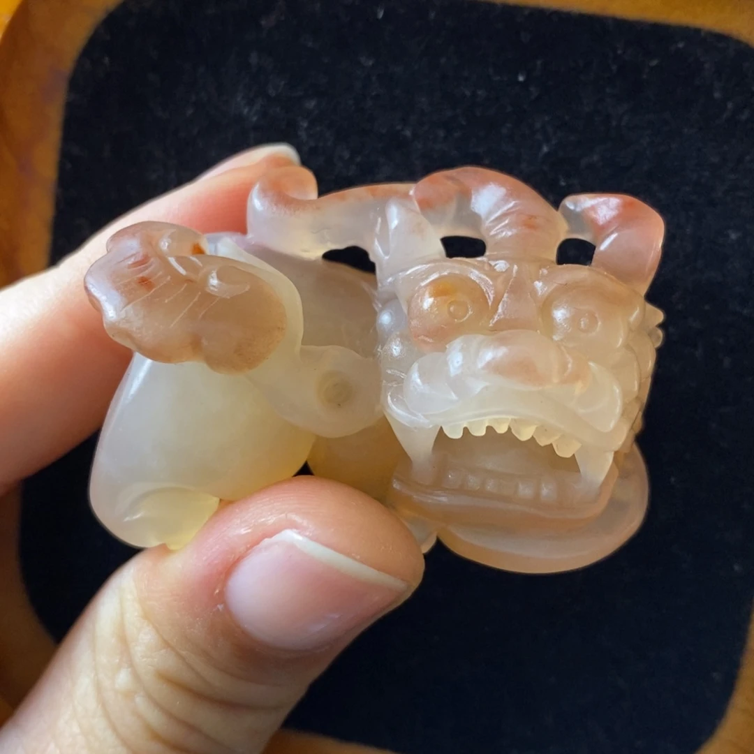 石英质玉（黄龙玉）颈饰未镶嵌