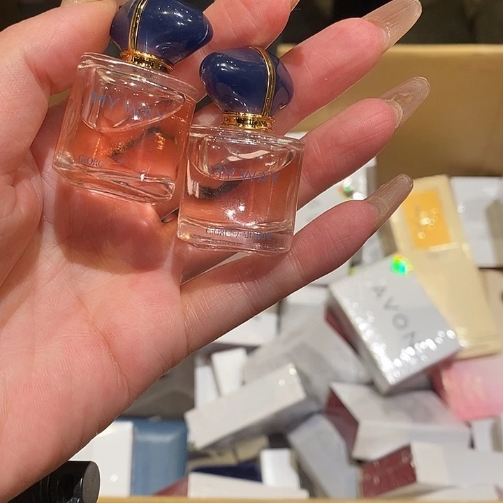 故***裔中古香水沐浴露持久留香