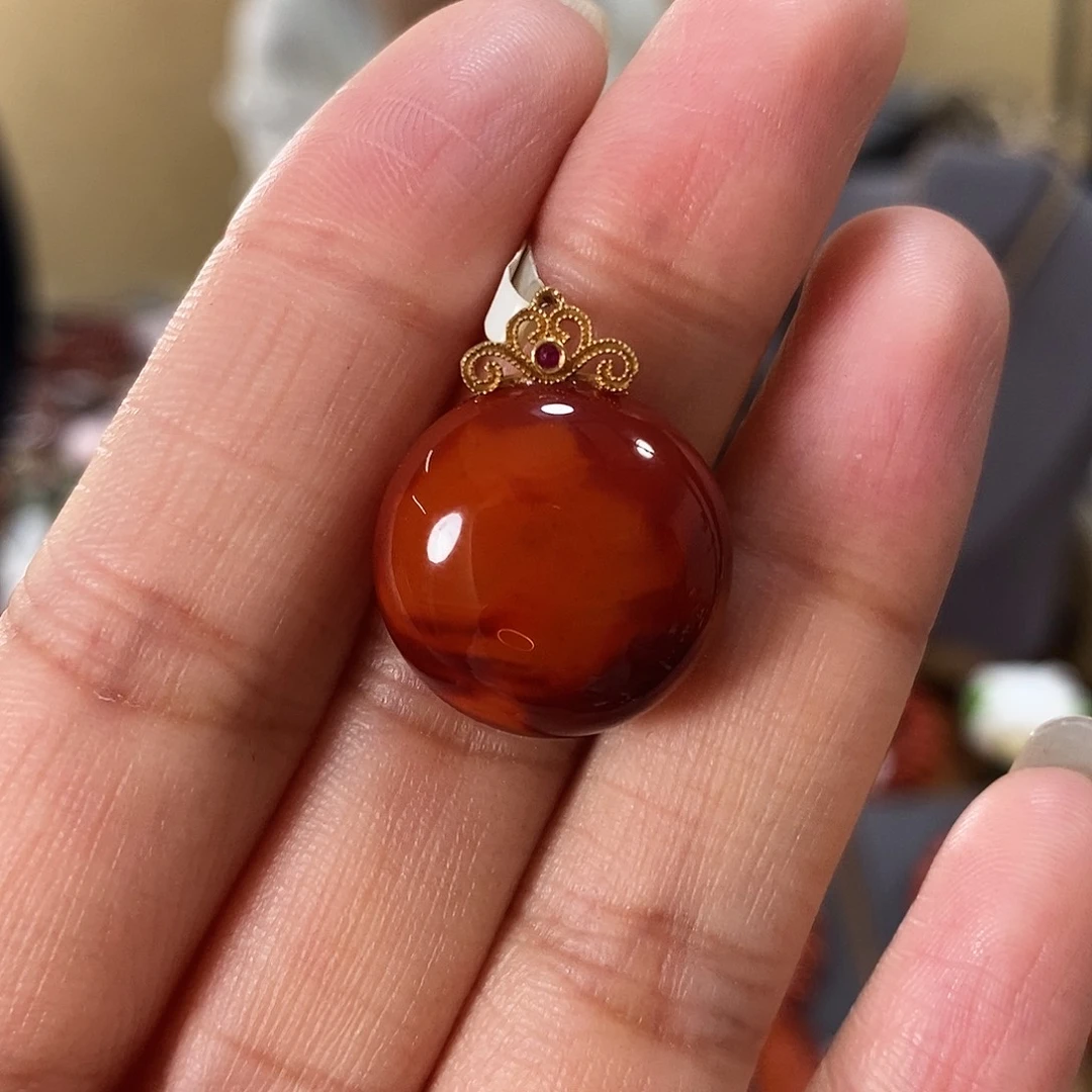 18K金镶嵌单圈8mm原矿南红玛瑙