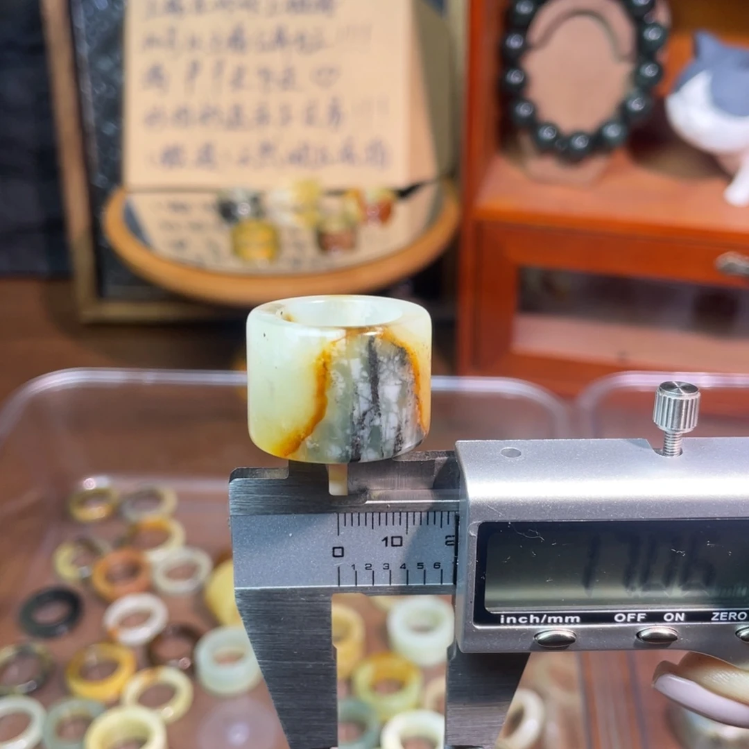未镶嵌岫玉戒指257-17.0