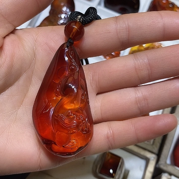 琥珀未镶嵌颈饰血珀干放吊坠