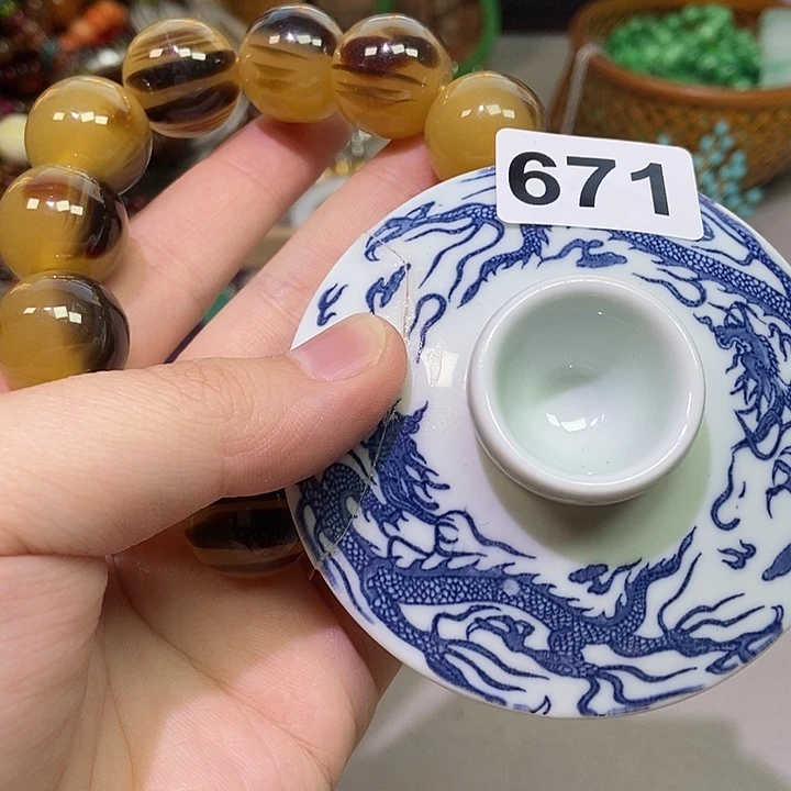 瓷片哈哈哈哈哈哈哈哈哈哈就