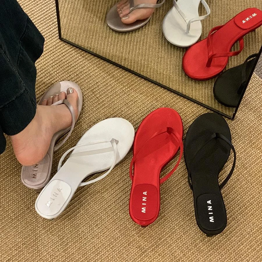 新中式红色坡跟高跟夹脚人字拖鞋女夏新款百搭配裙子度假凉拖凉鞋