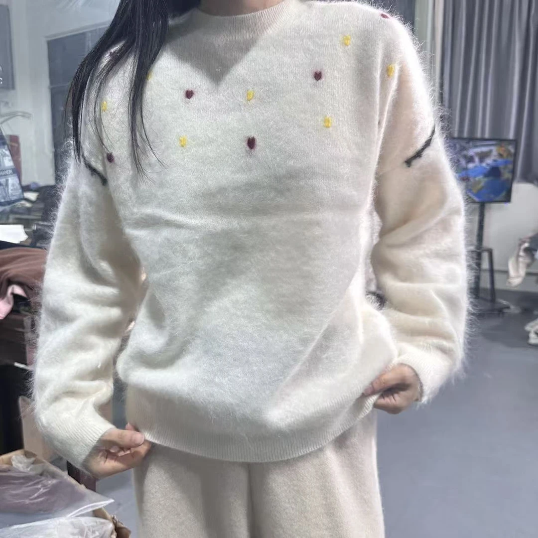 2025【炸总精选】100%羊绒拉绒时尚圆领百搭针织衫L689