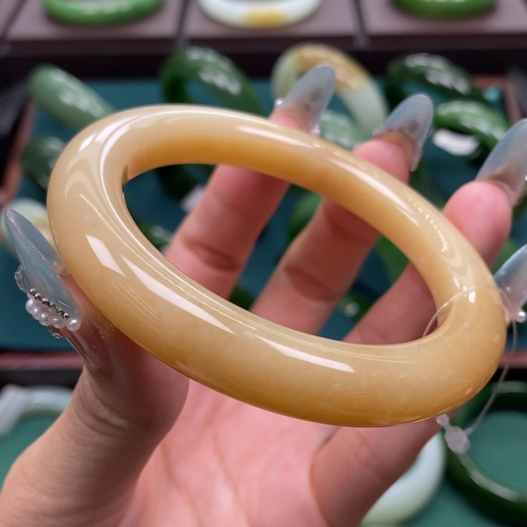 和田玉未镶嵌手镯5758