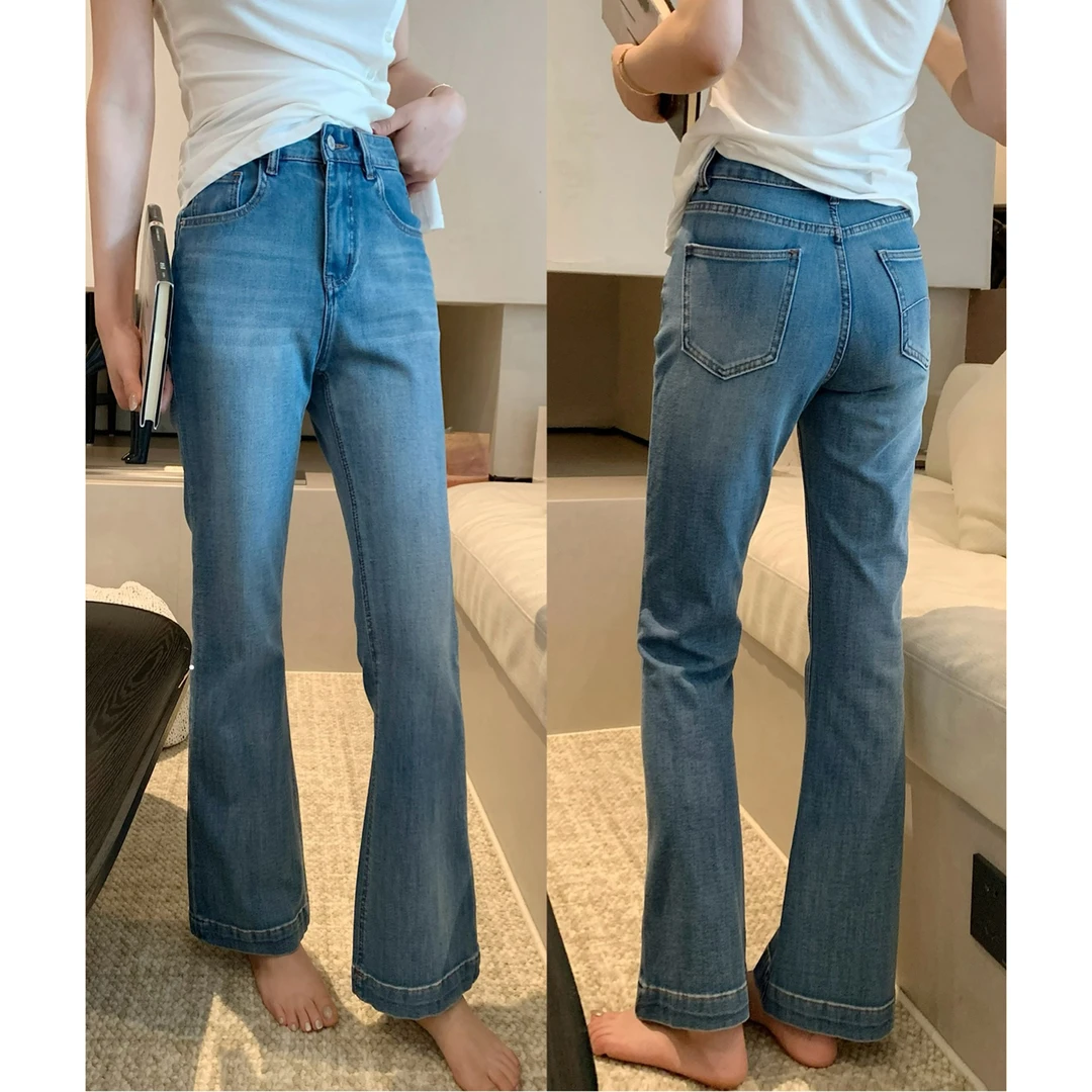 AHY 时髦腿精显腿长经典水洗浅蓝品质四面弹牛仔微喇裤女新品