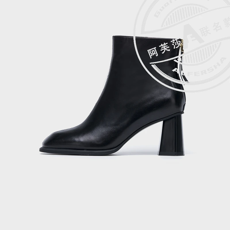 阿芙莎广系联名款20997新款百搭气质英伦风薄绒拉链粗跟短靴D