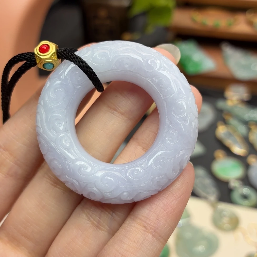 翡翠未镶嵌颈饰吊坠