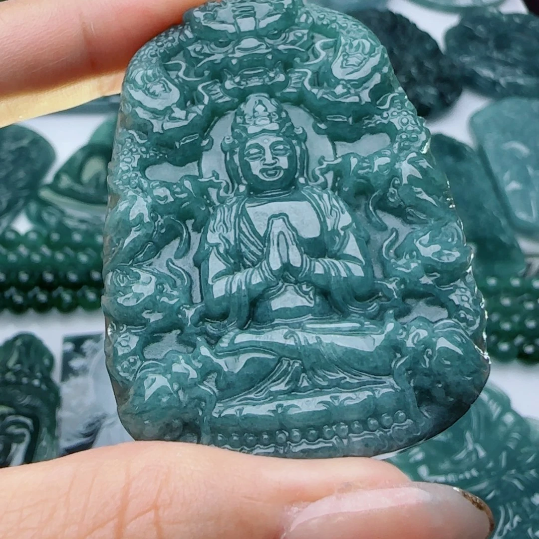 颈饰未镶嵌翡翠多样性发货天然的A货翡翠