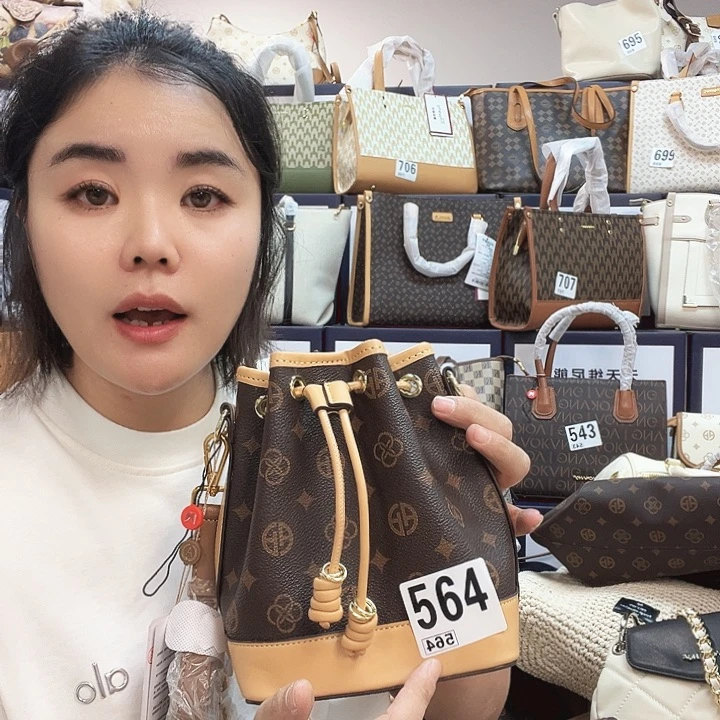 PVC包包包包包包包包吧