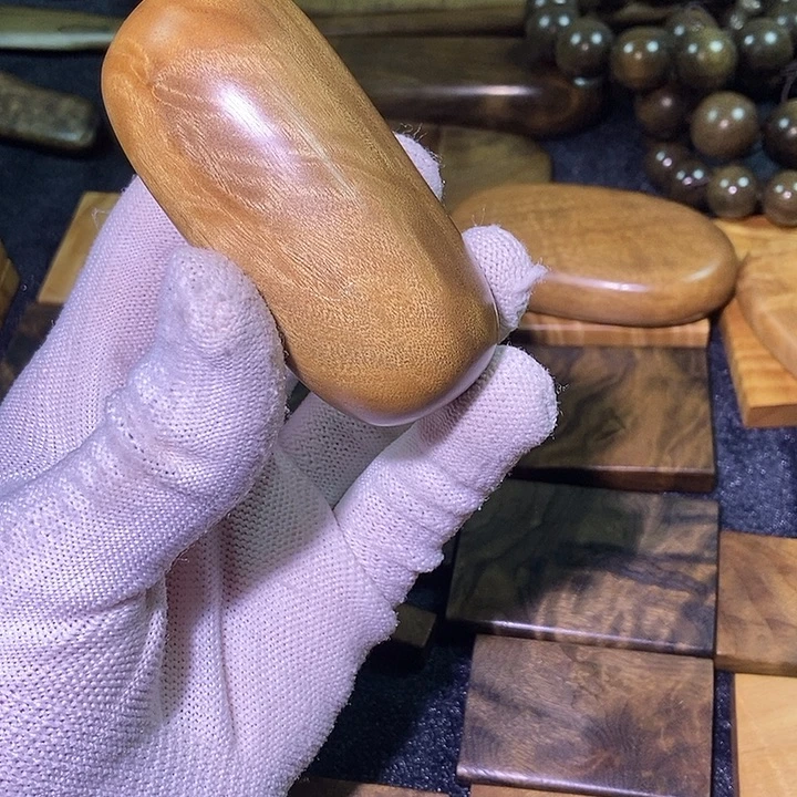 城***︾文玩核桃吊坠直播间链接一物一拍