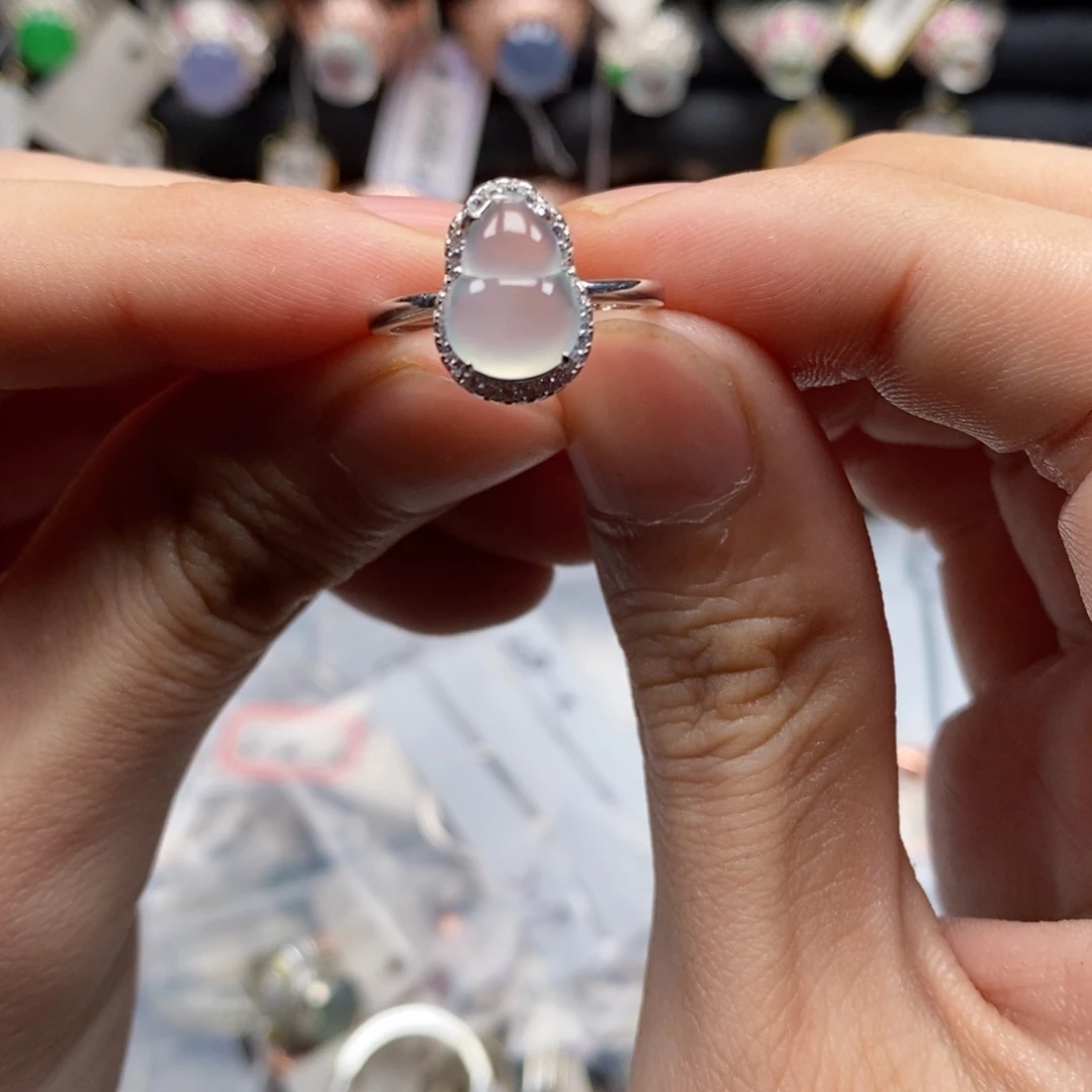 翡翠戒指银S925镶嵌天然缅甸翡翠a货