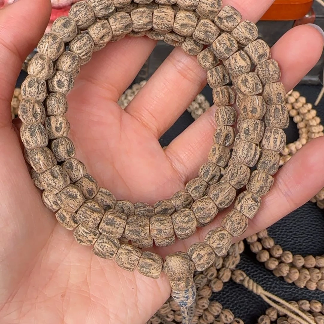 辣***水柏香籽/百香籽吊坠