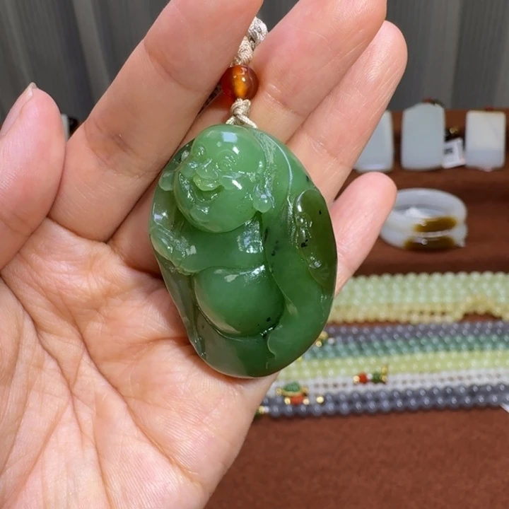 颈饰未镶嵌和田玉