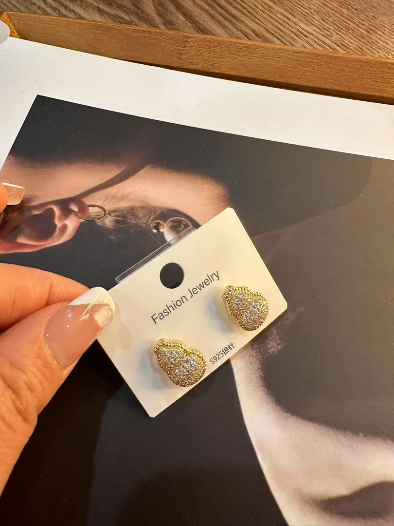 钛钢耳饰 【小胖家】高级感细闪葫芦形耳钉