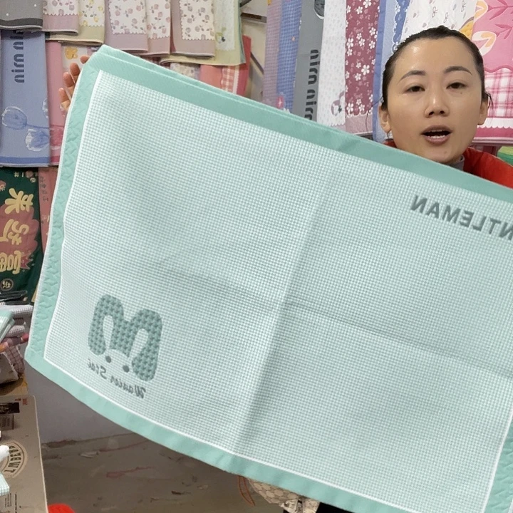 棉特价绿色小字母