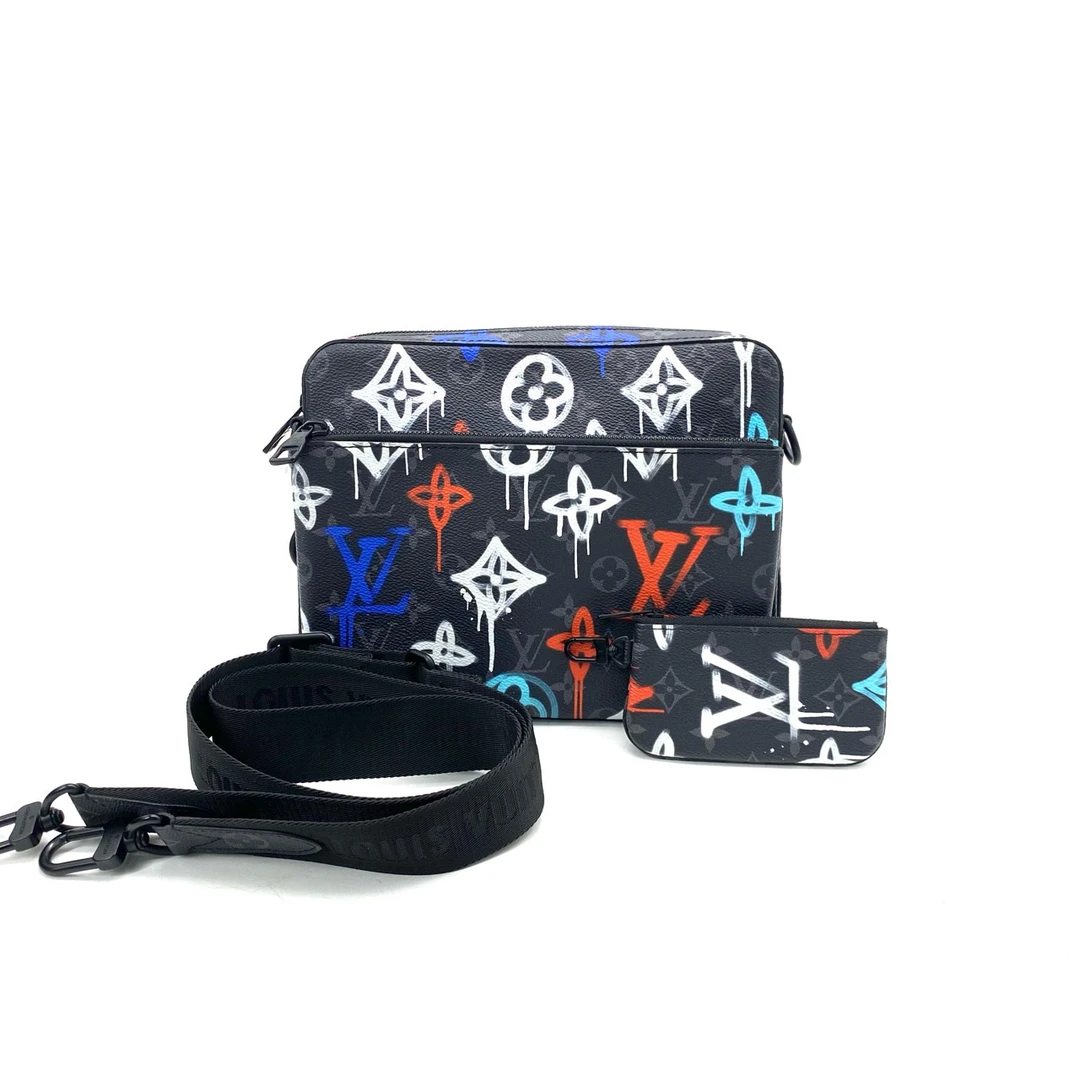 99新 LouisVuitton/路易威登 99新 涂鸦 三合一 邮差包 尺寸25/18