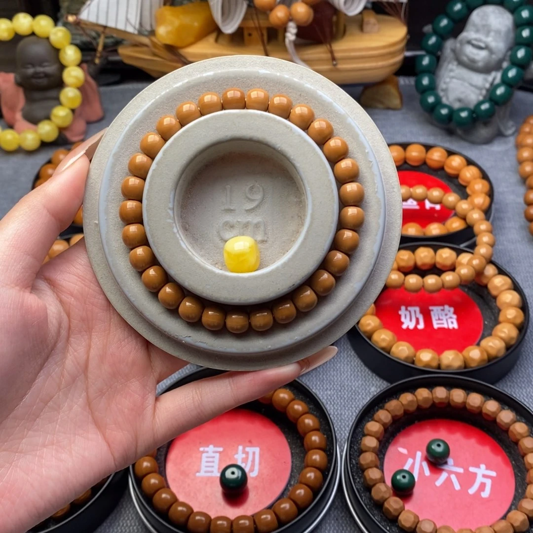 瞎***.吊坠猴头核桃老型