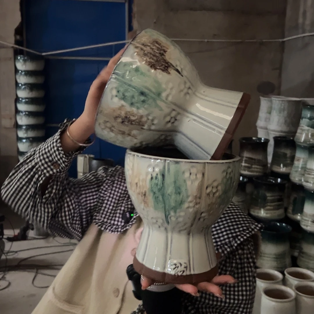 紫砂花盆瑕疵18/19gjgggb