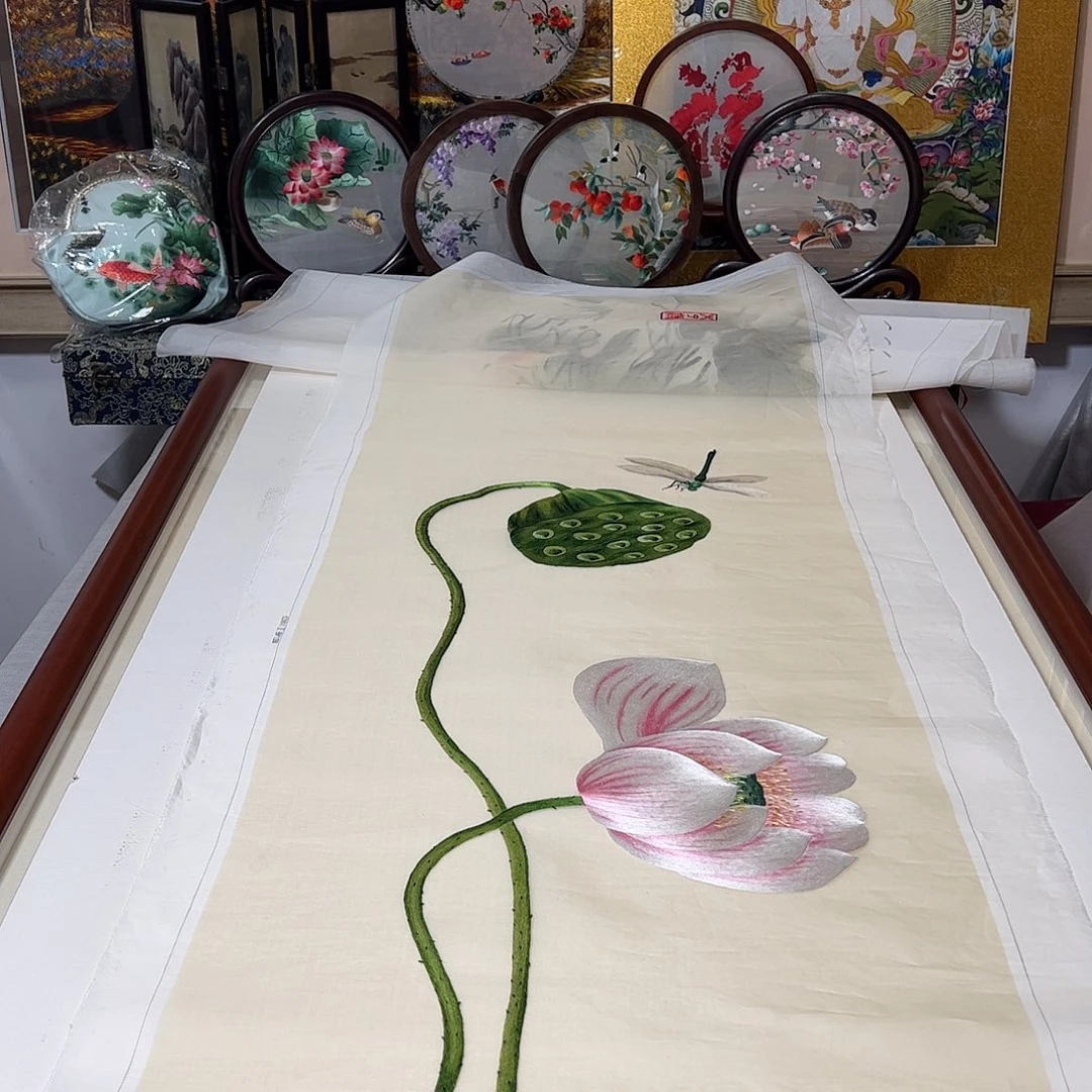 聊***厨刺绣纯手工刺绣画