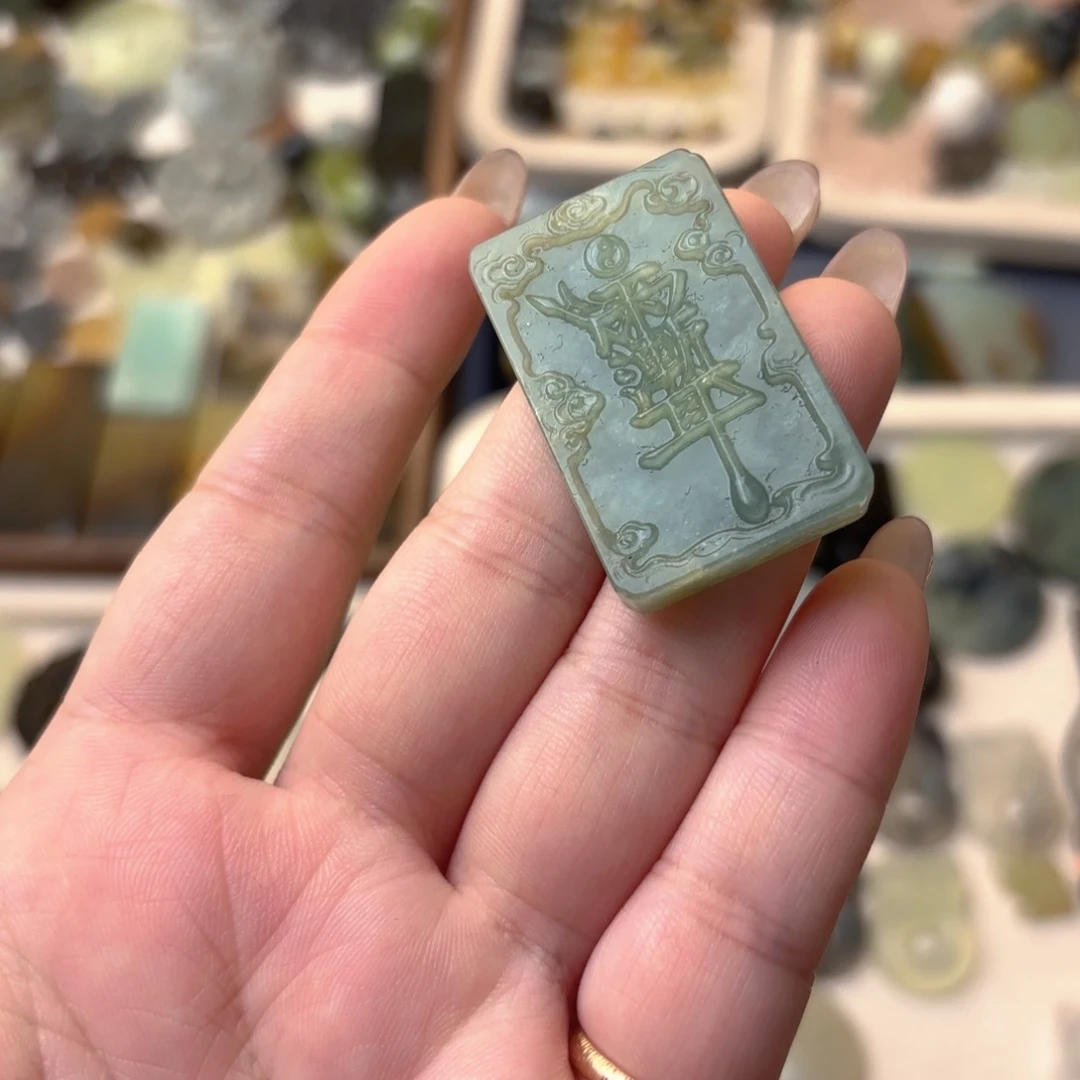 蛇纹石玉合金颈饰