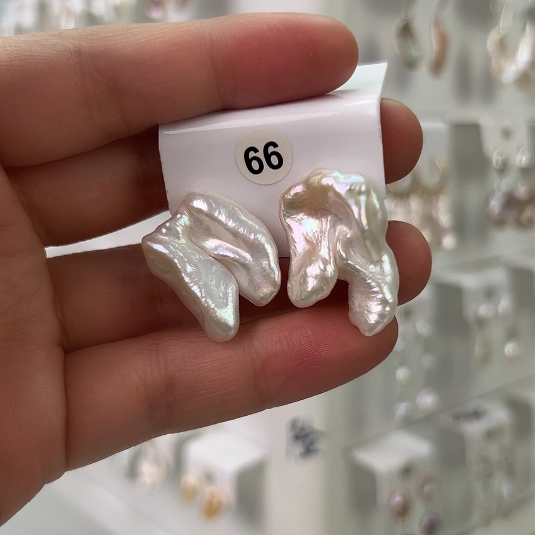 非金属巴洛克花瓣耳饰