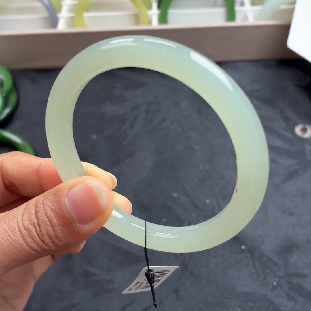 和田玉未镶嵌手镯高冰晴56圈