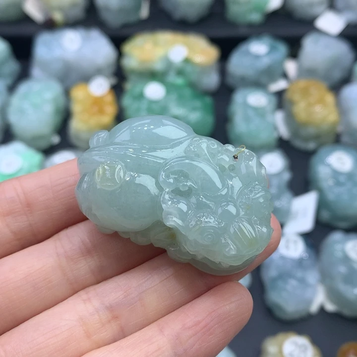 翡翠未镶嵌颈饰天然缅甸A货翡翠貔貅吊坠