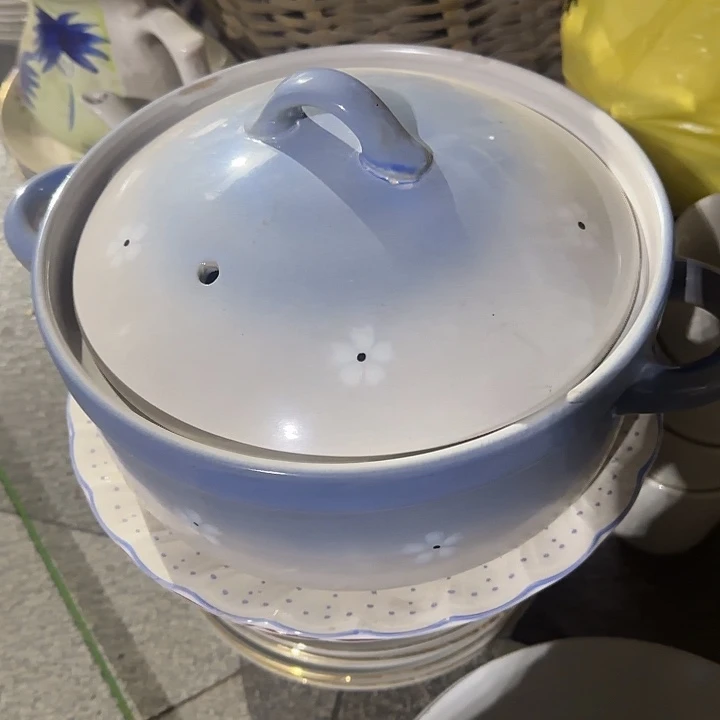 瓷片陶瓷盘子碗啥都有