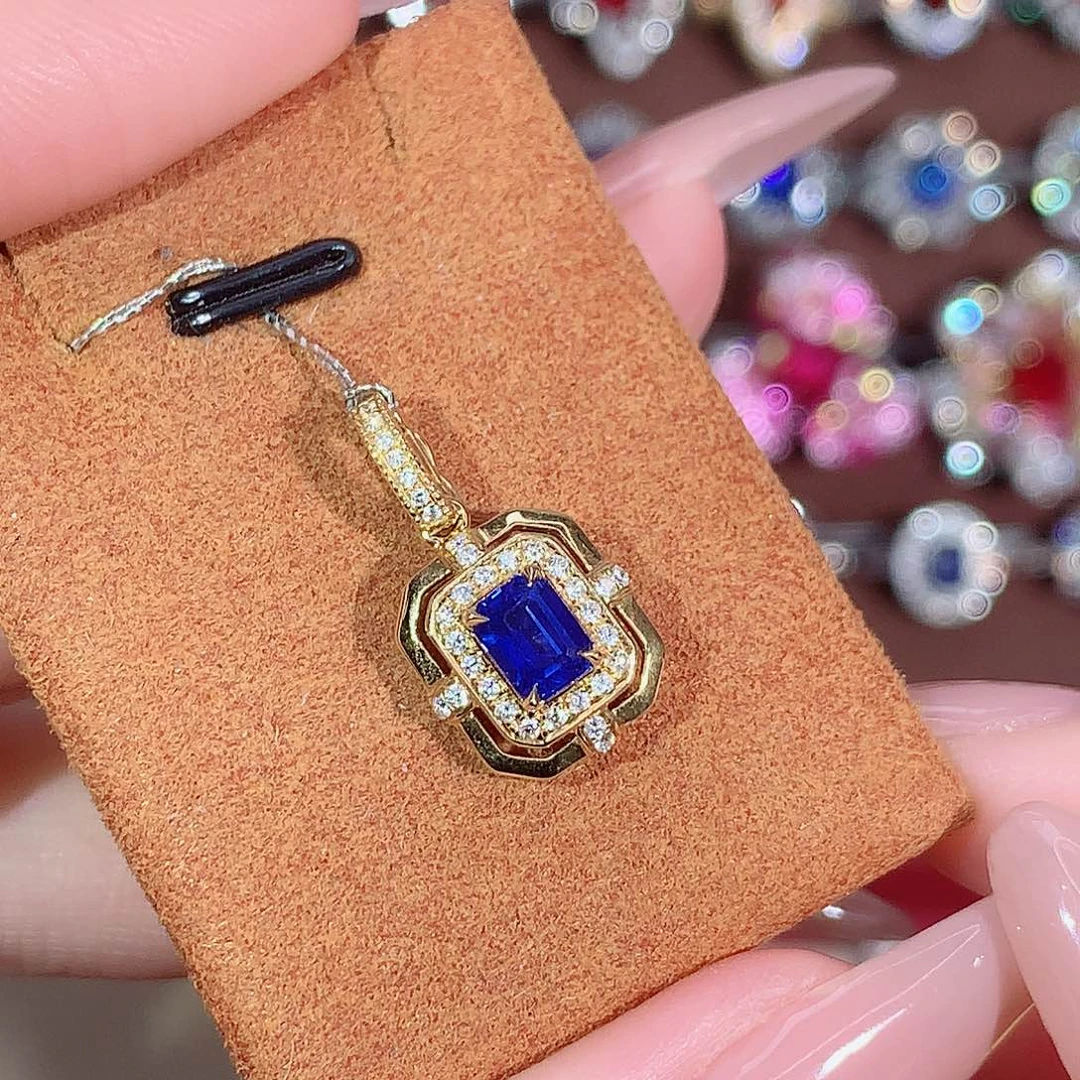 吊坠蓝宝石18K金镶嵌0.66ct/天然宝石/七天无理由