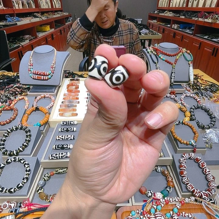 未镶嵌玛瑙/玉髓珠宝奇石