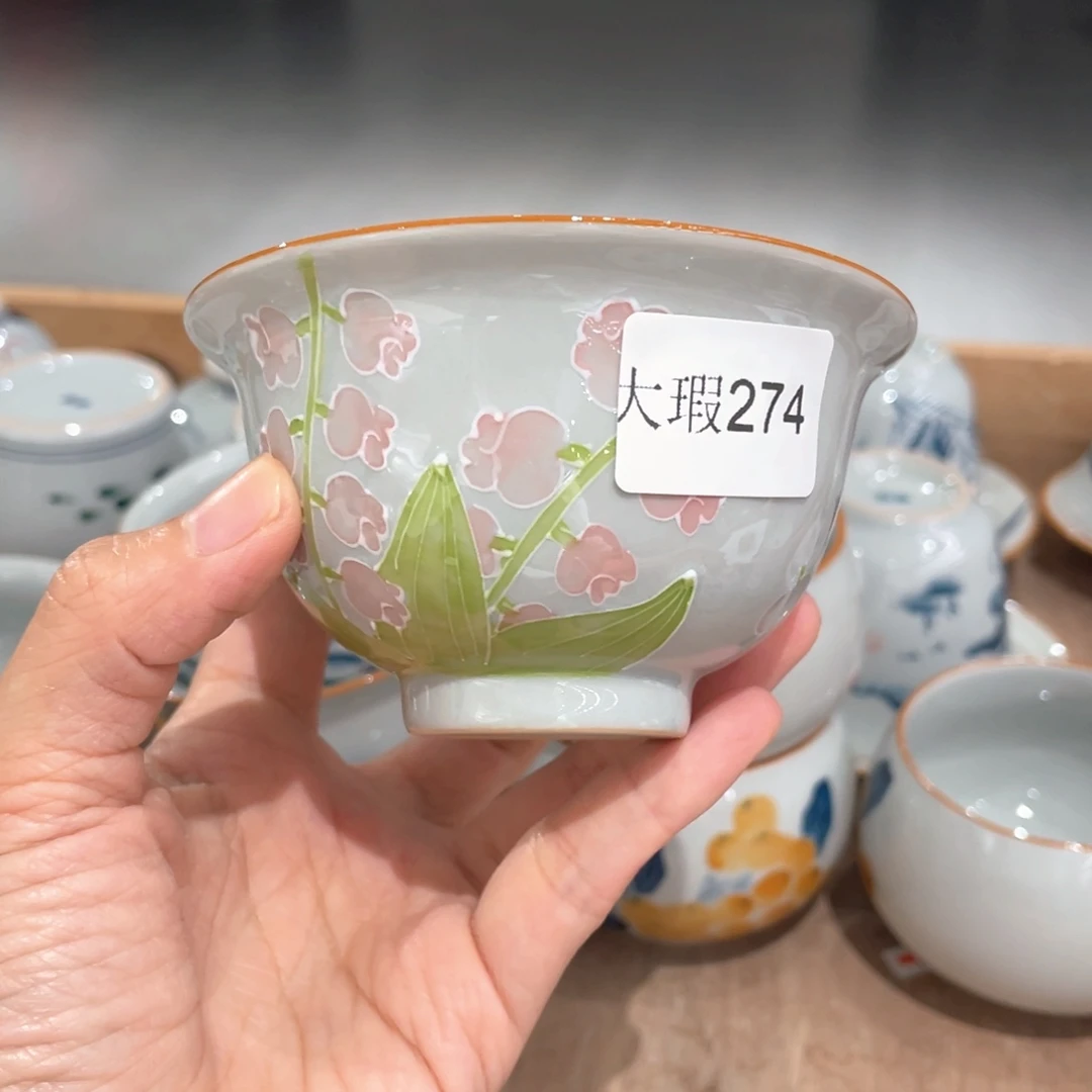 釉下手绘茶具微瑕